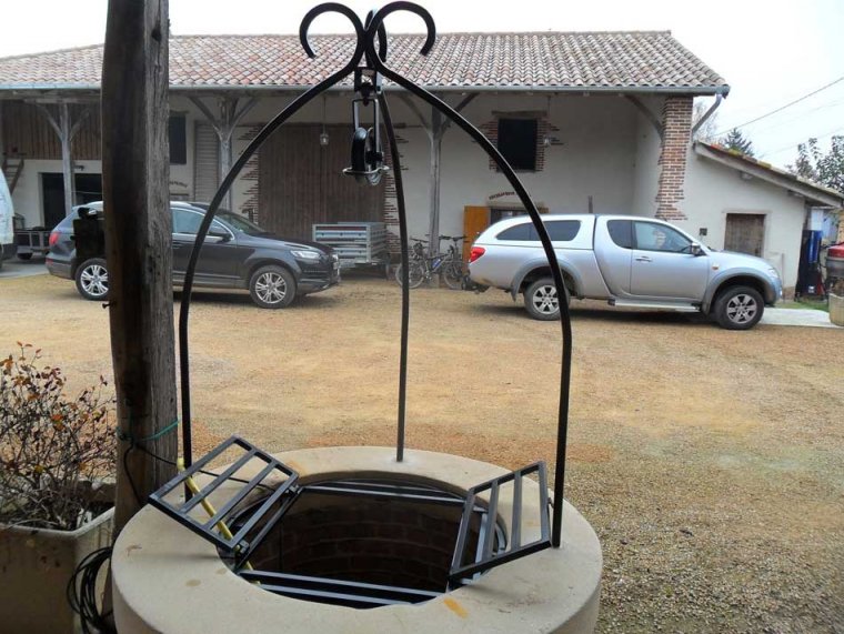 Petit puits en "fer forgé" - CG métallerie